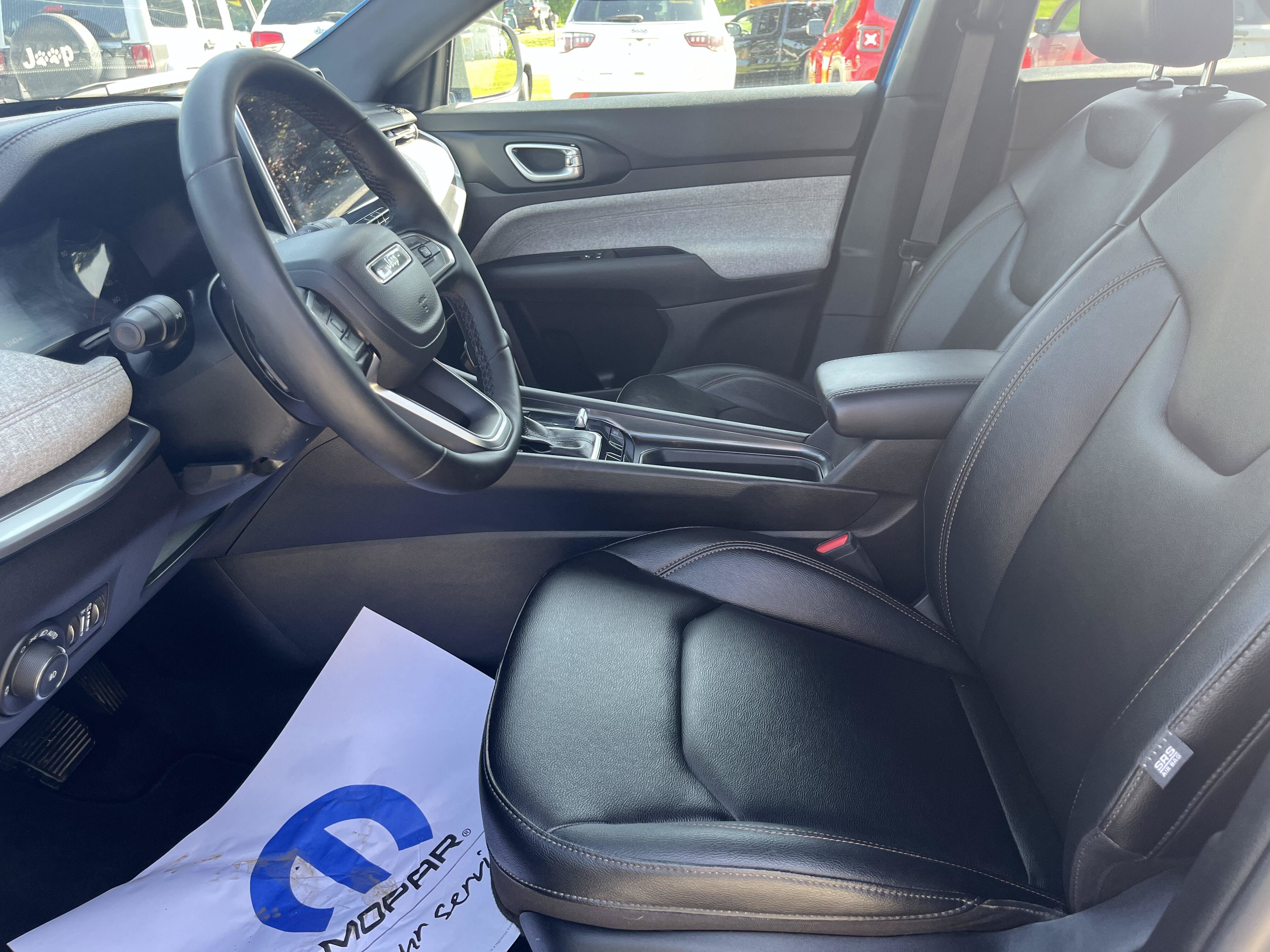 Certified 2024 Jeep Compass Latitude AWD/4WD image 11