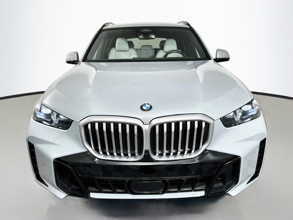 Certified 2024 BMW X5 sDrive40i w/ M Sport Package RWD image 2