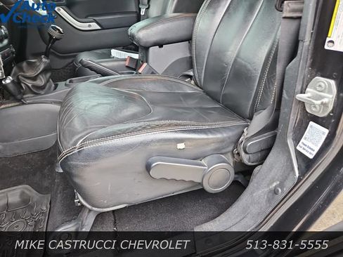 Used 2016 Jeep Wrangler Unlimited Rubicon AWD/4WD image 24