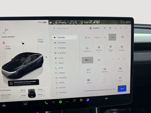 Used 2026 Tesla Model Y Long Range image 17