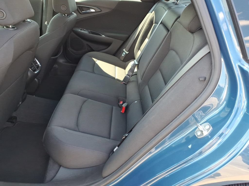 Used 2024 Chevrolet Malibu LT FWD image 7