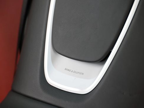 Used 2017 Aston Martin DB11 V12 RWD image 53