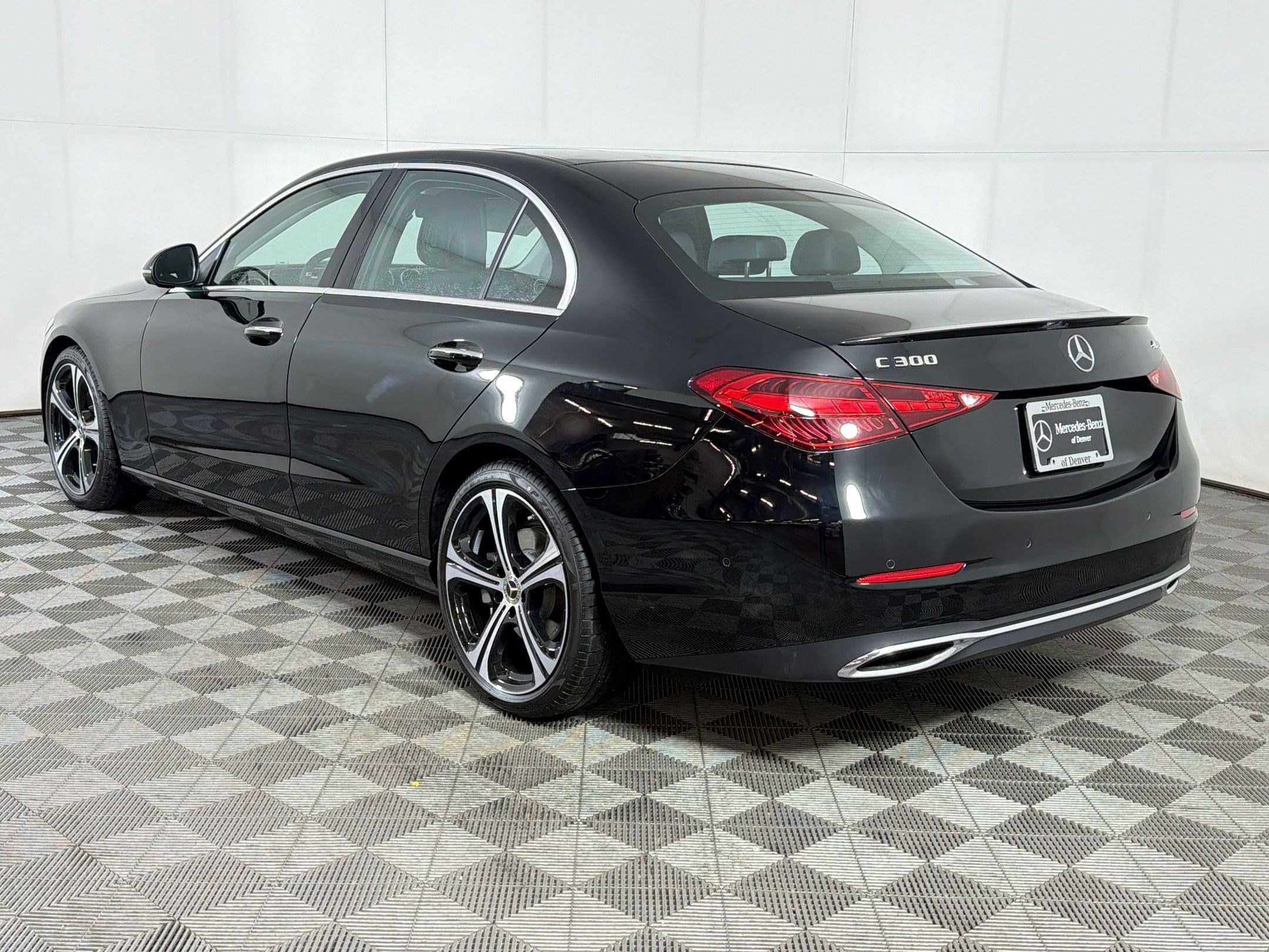 Used 2026 Mercedes-Benz C 300 4MATIC Sedan image 3