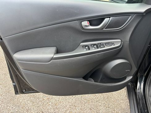 Used 2019 Hyundai Kona Ultimate FWD image 22