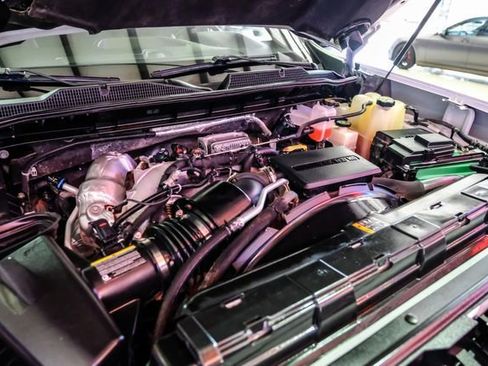 Used 2022 Chevrolet Silverado 2500 LT w/ Convenience Package image 40