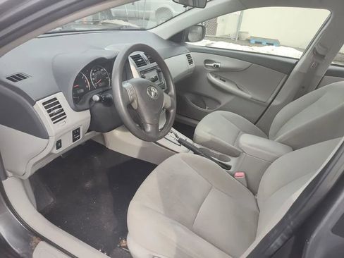 Used 2013 Toyota Corolla LE image 7
