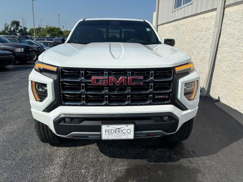 Used 2024 GMC Canyon AT4 w/ AT4 Premium Package AWD/4WD image 11