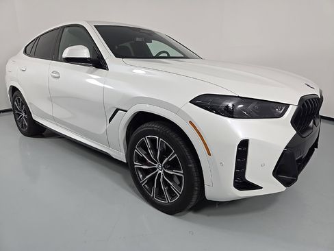 Used 2026 BMW X6 xDrive40i image 7