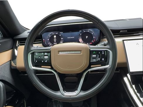 Used 2025 Land Rover Range Rover Sport SE AWD/4WD image 34