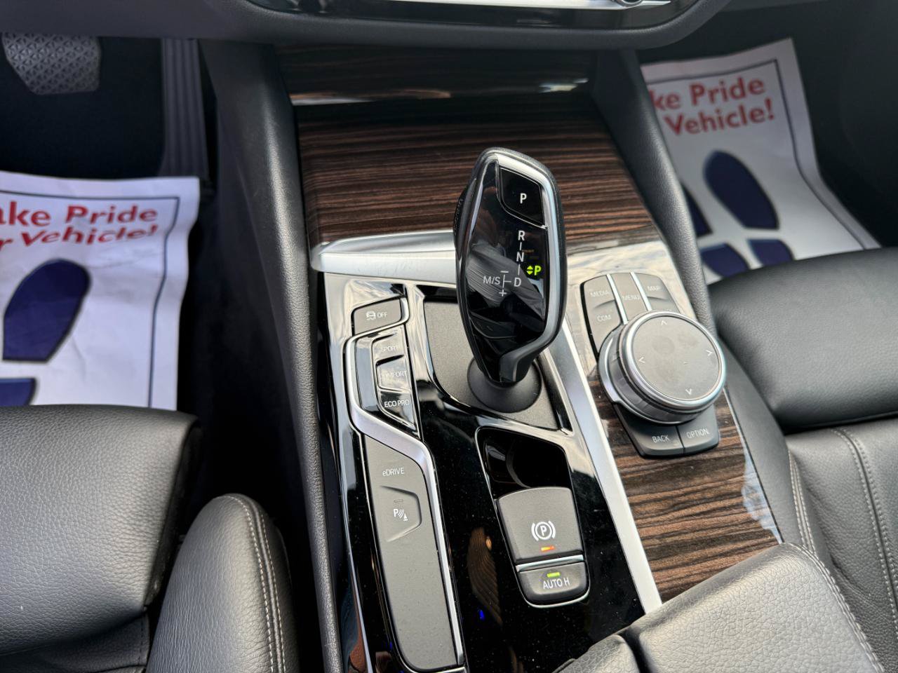 Used 2019 BMW 530e w/ Convenience Package RWD image 18