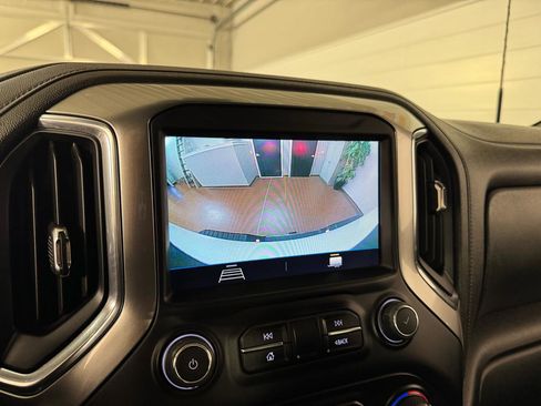 Used 2022 Chevrolet Silverado 2500 LT w/ Convenience Package image 25