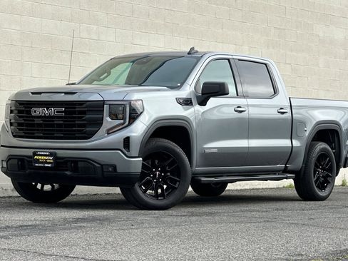 Certified 2024 GMC Sierra 1500 Elevation w/ LPO, Elevation Black Package image 8