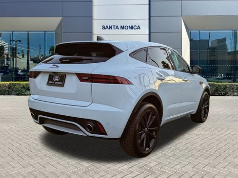 Used 2024 Jaguar E-PACE R-Dynamic SE image 5