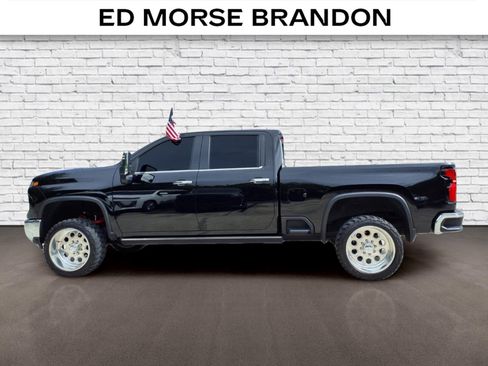 Used 2025 Chevrolet Silverado 2500 LTZ w/ LTZ Premium Texas Edition AWD/4WD image 2