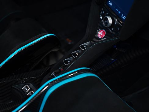 Used 2022 McLaren 765LT RWD image 28