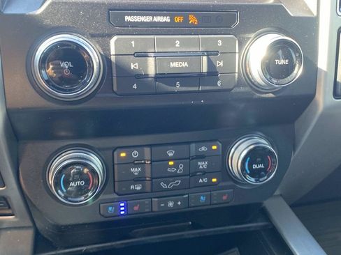 Used 2020 Ford F150 Platinum w/ Equipment Group 701A Luxury AWD/4WD image 28