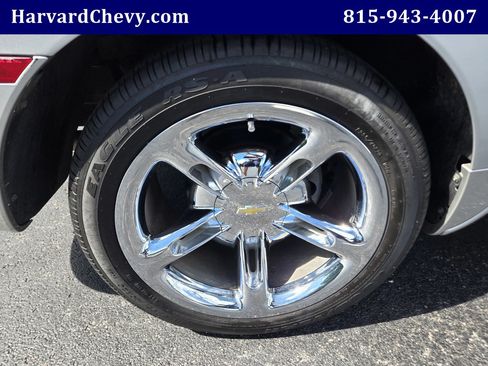 Used 2006 Chevrolet SSR w/ Preferred Equipment Group RWD image 39