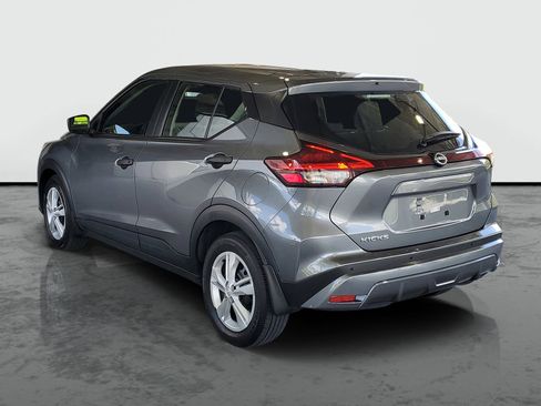 Used 2023 Nissan Kicks S FWD image 3