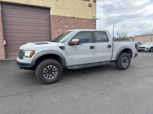 Used 2014 Ford F150 Raptor image 2