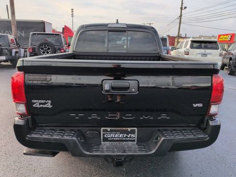 Used 2023 Toyota Tacoma SR AWD/4WD image 4