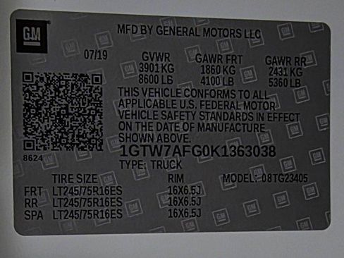 Used 2019 GMC Savana 2500 w/ Driver Convenience Package image 34