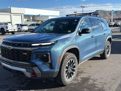 Certified 2025 Chevrolet Traverse Z71 w/ LPO, Floor Liner Package image 1