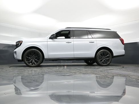 Used 2025 Ford Expedition Max Platinum w/ Stealth Appearance Package image 53