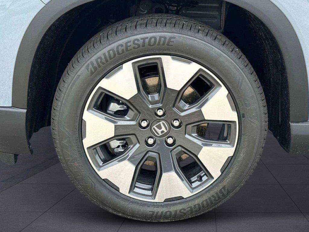 New 2026 Honda Pilot Touring image 9