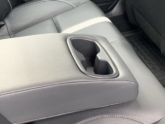 Used 2026 Toyota Camry SE FWD image 36
