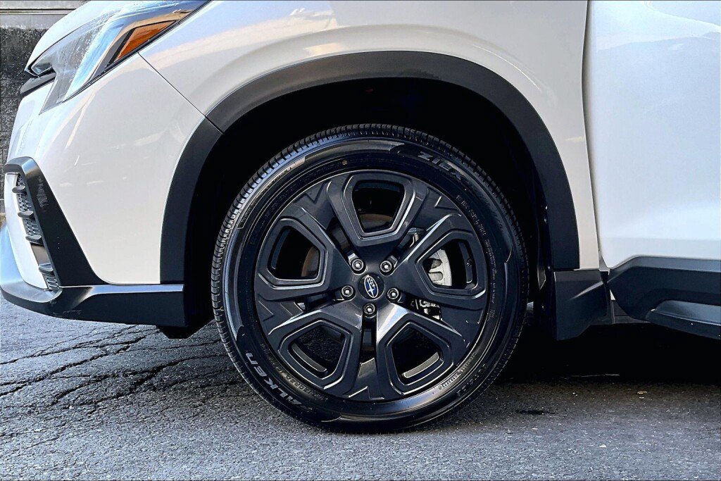 Certified 2026 Subaru Ascent Bronze Edition AWD/4WD image 17