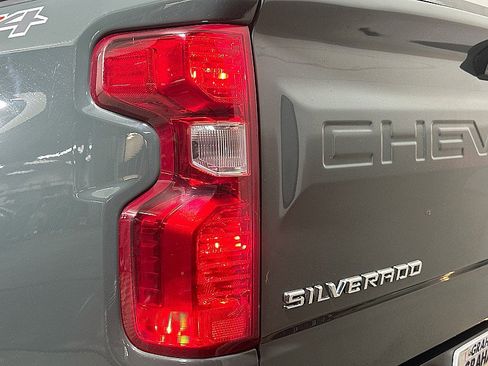 Used 2025 Chevrolet Silverado 1500 LT image 23