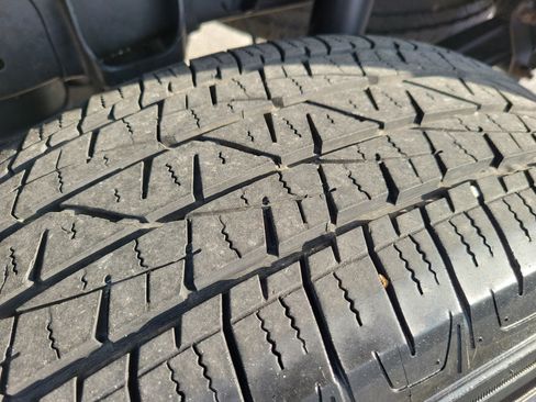 Certified 2021 Toyota Tacoma SR image 9