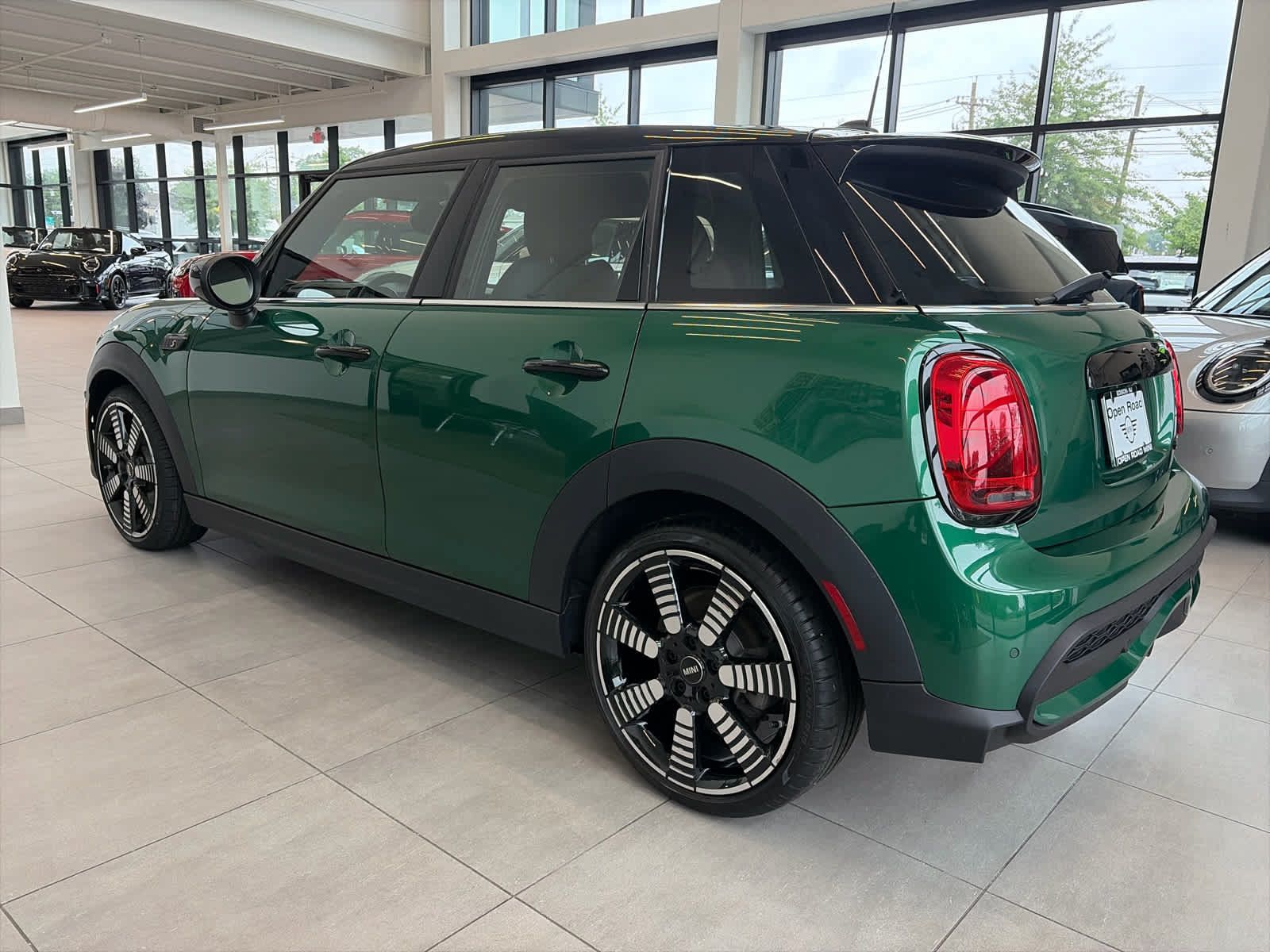 Used 2024 MINI Cooper S FWD image 2