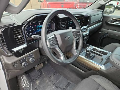 Used 2024 Chevrolet Silverado 1500 RST w/ True North Edition Plus AWD/4WD image 9