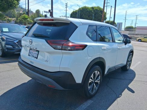 Used 2023 Nissan Rogue SV FWD image 6