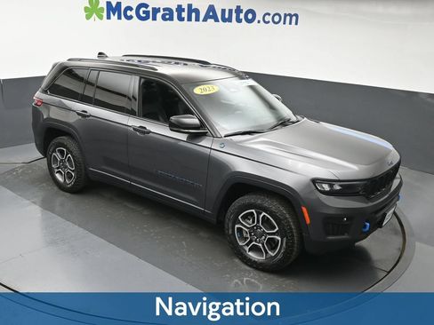 Used 2023 Jeep Grand Cherokee Trailhawk w/ Luxury Tech Group III AWD/4WD image 3