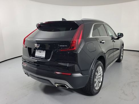 Used 2021 Cadillac XT4 Premium Luxury FWD image 4