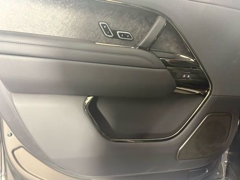 New 2025 Land Rover Range Rover Sport SV Edition Two image 15