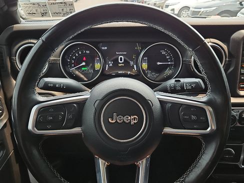 Used 2021 Jeep Wrangler Unlimited Sahara w/ Cold Weather Group AWD/4WD image 19