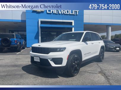 Used 2023 Jeep Grand Cherokee Altitude