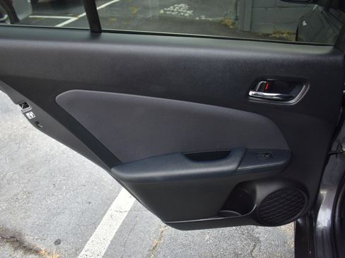 Used 2022 Toyota Prius LE FWD image 37