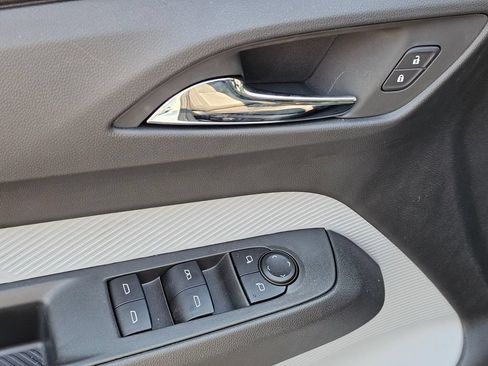 New 2027 Chevrolet Bolt LT w/ Comfort Package FWD image 21
