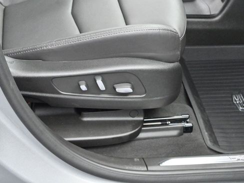 Used 2025 Cadillac XT5 Premium Luxury w/ LPO, Floor Liner Package image 31