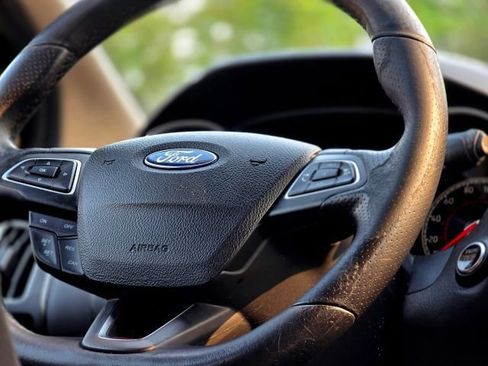 Used 2016 Ford Focus ST FWD image 13