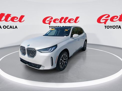 Used 2025 BMW X3 xDrive30i w/ Premium Package image 4