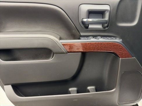 Used 2016 GMC Sierra 1500 SLE w/ SLE Value Package image 17