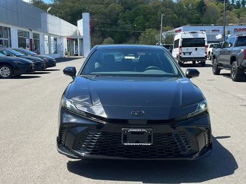 New 2026 Toyota Camry Hybrid AWD/4WD image 2