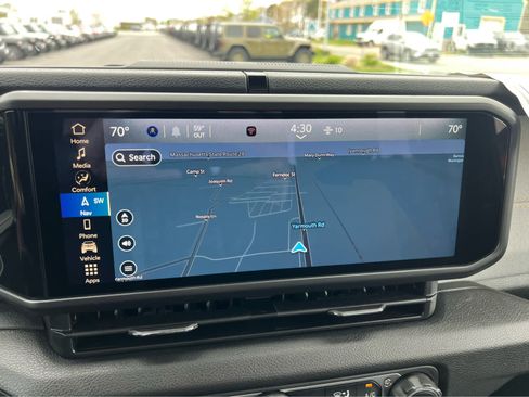 New 2025 Jeep Gladiator Sport image 19