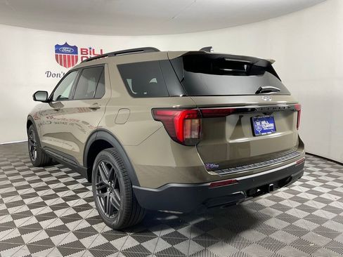 New 2026 Ford Explorer ST-Line w/ ST-Line Street Pack RWD image 5
