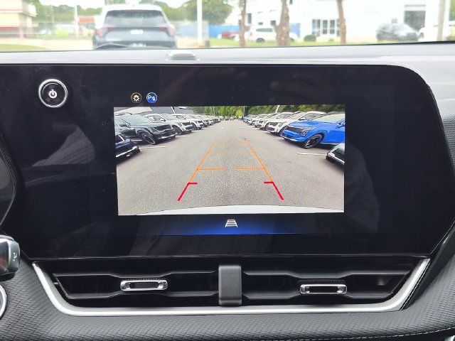 Used 2026 Chevrolet Equinox LT w/ Convenience Package II FWD image 18